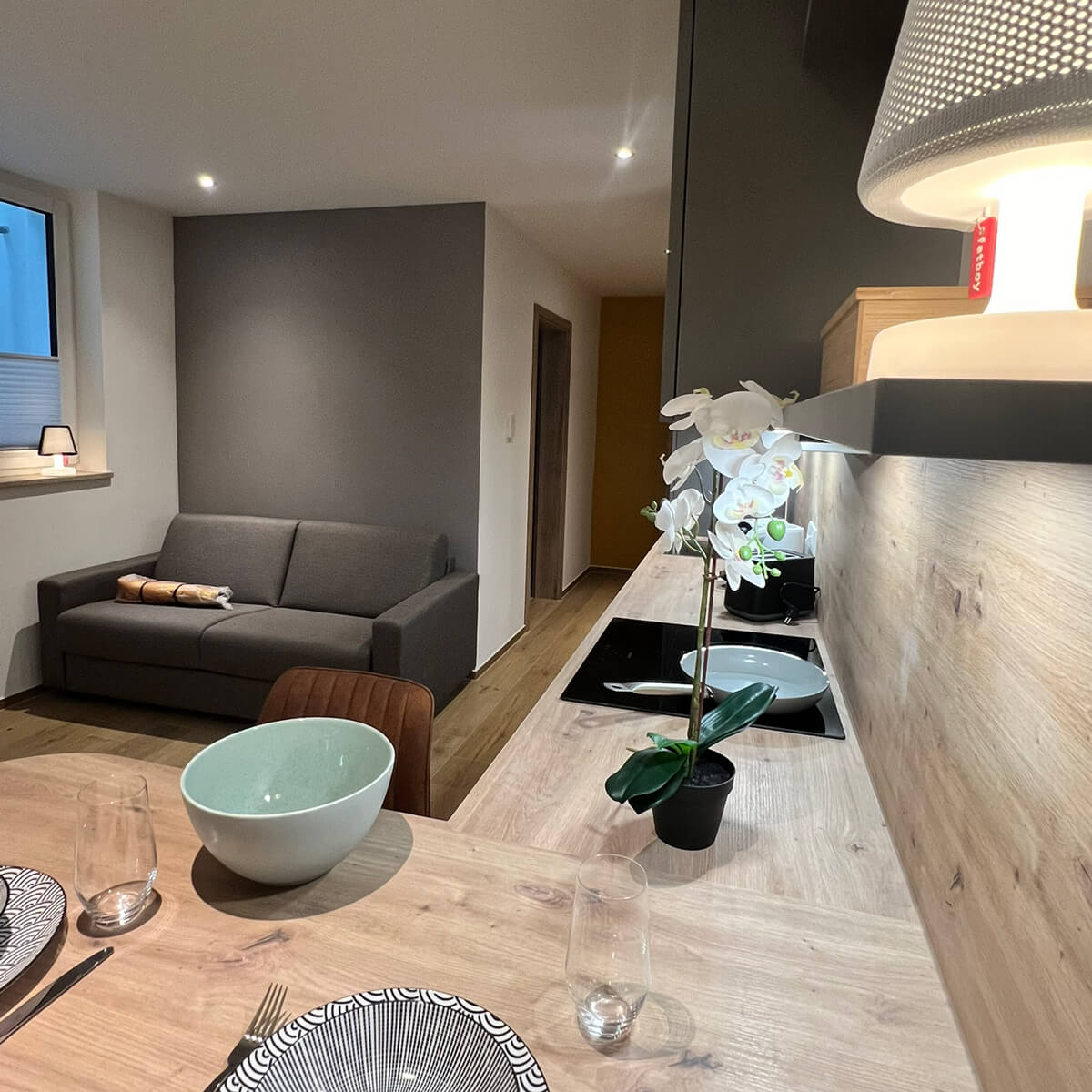 Apartmenthaus-Dorfen-Apartment-1-Souterrainwohnung-Küchenbereich