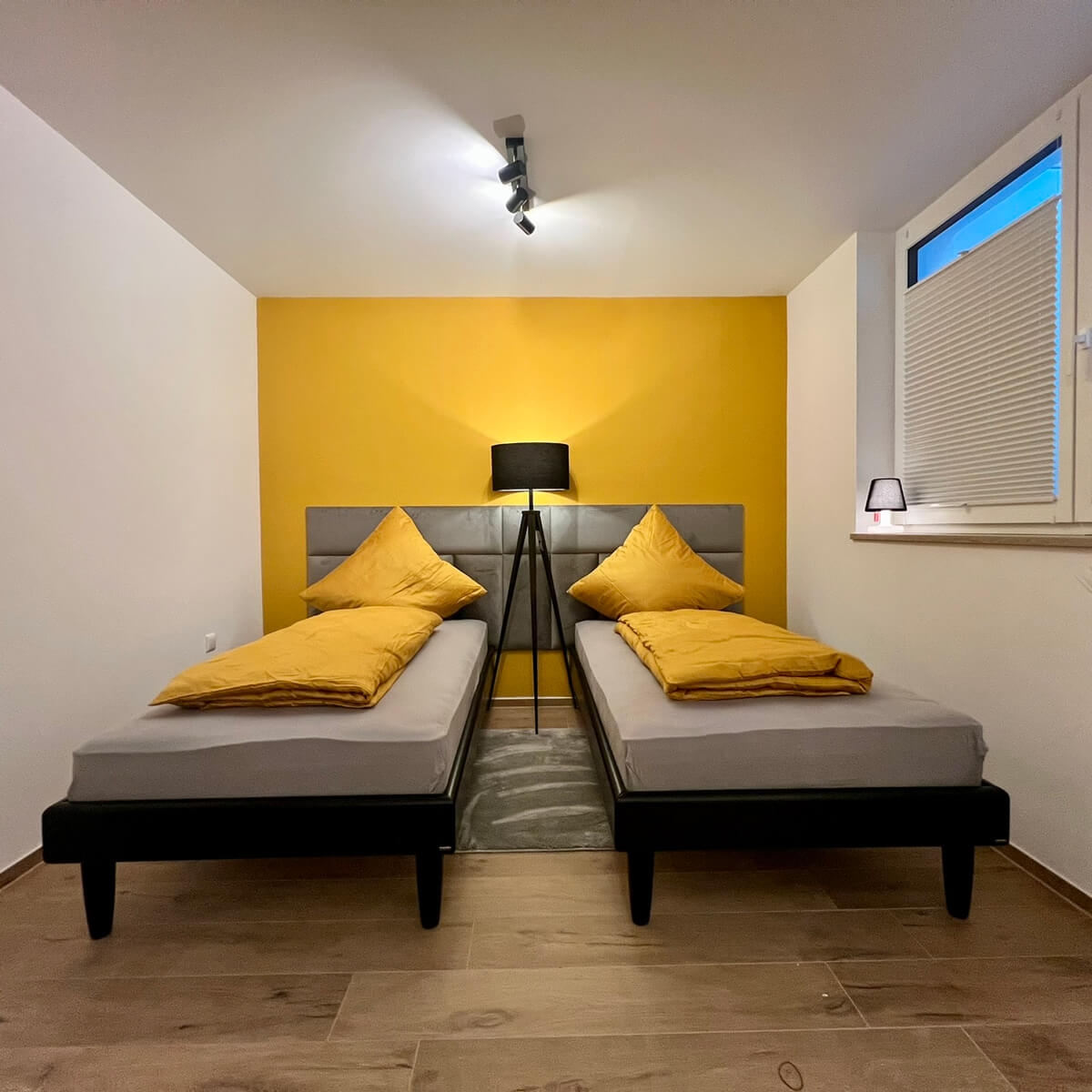 Apartmenthaus-Dorfen-Apartment-1-Souterrainwohnung-Schlafzimmer