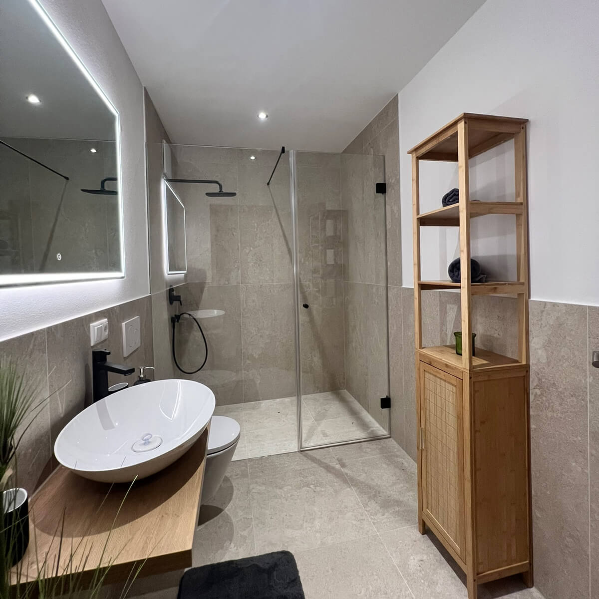 Apartmenthaus-Dorfen-Apartment-2-Souterrainwohnung-Badezimmer