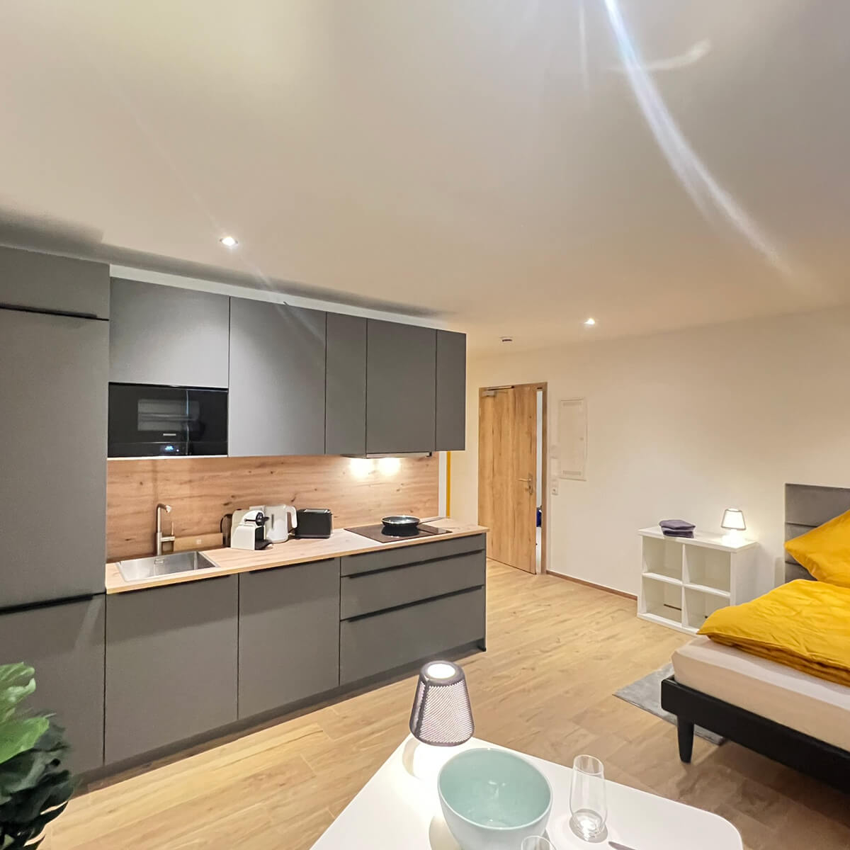 Apartmenthaus-Dorfen-Apartment-2-Souterrainwohnung-Küche-mit-Essbereich