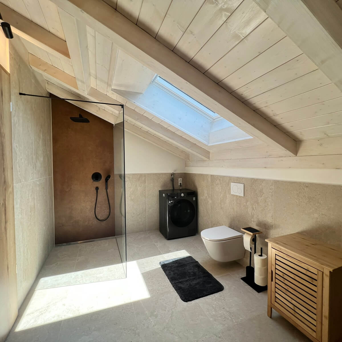 Apartmenthaus-Dorfen-Dachgeschosswohnung-Badezimmer-mit-Dusche
