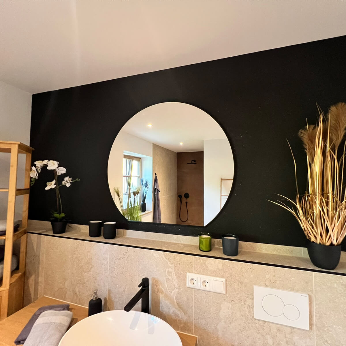 Apartmenthaus-Dorfen-Erdgeschoss-Badezimmer-mit-Dusche