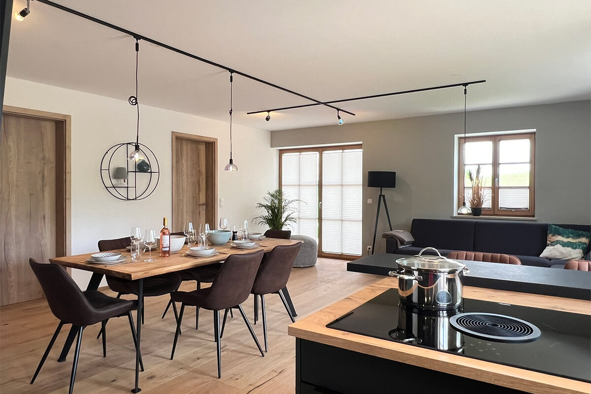 Apartmenthaus in Dorfen Wohnzimmer mit Essbereich